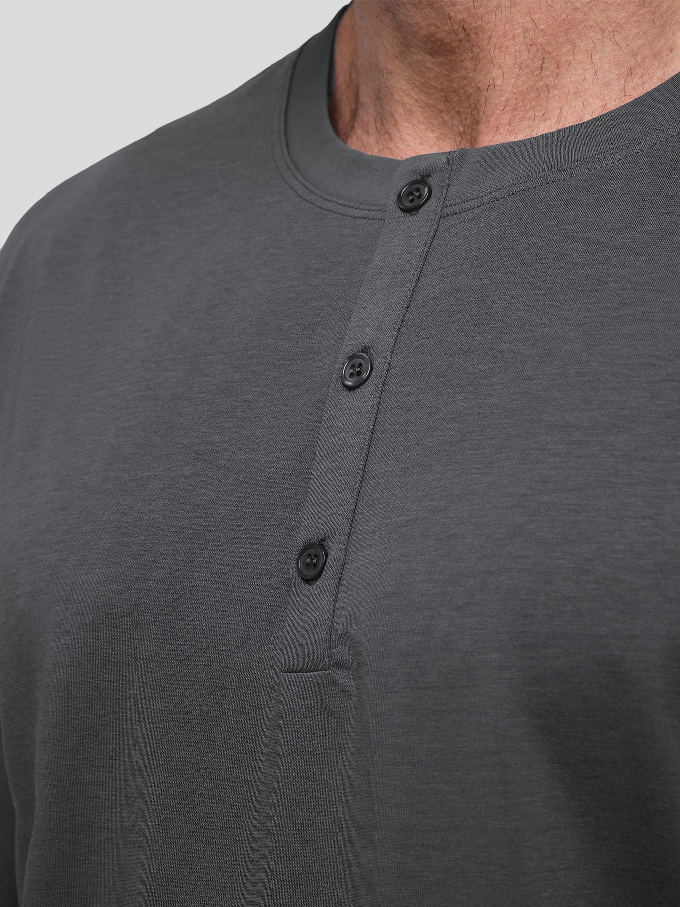 StaySmooth de manga larga Henley Drop-Cut Tee