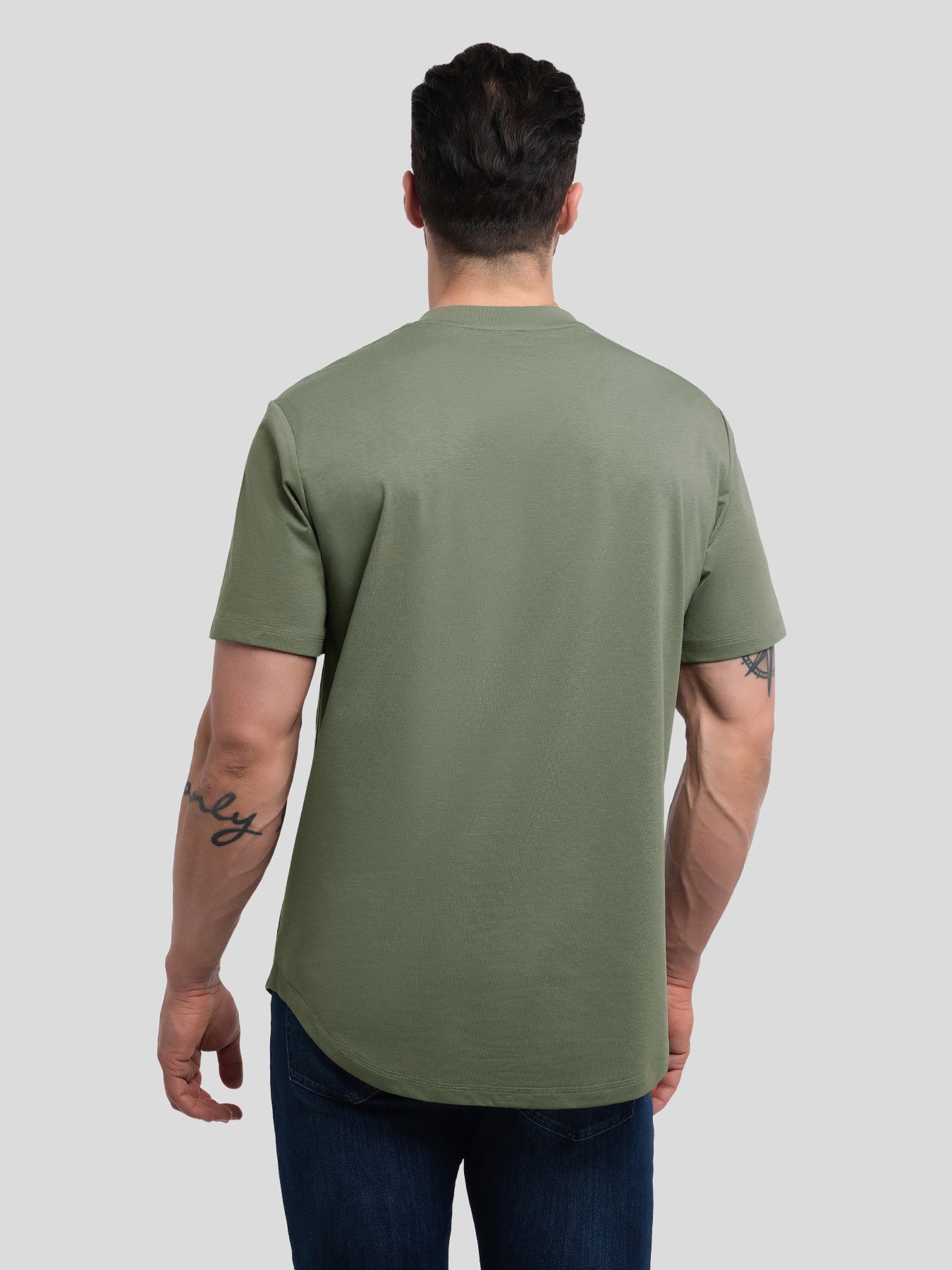 StayCool 2.0 Elongated Tee:clásico Fit