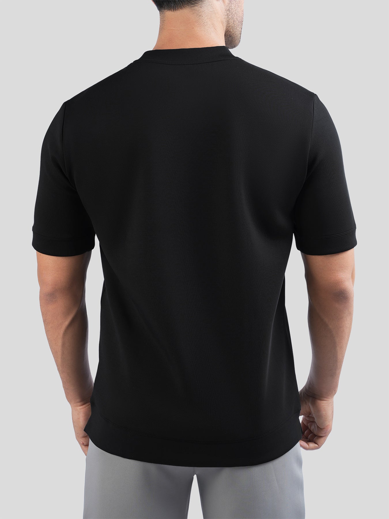 Modal Blend de manga corta Tee:de corte entallado