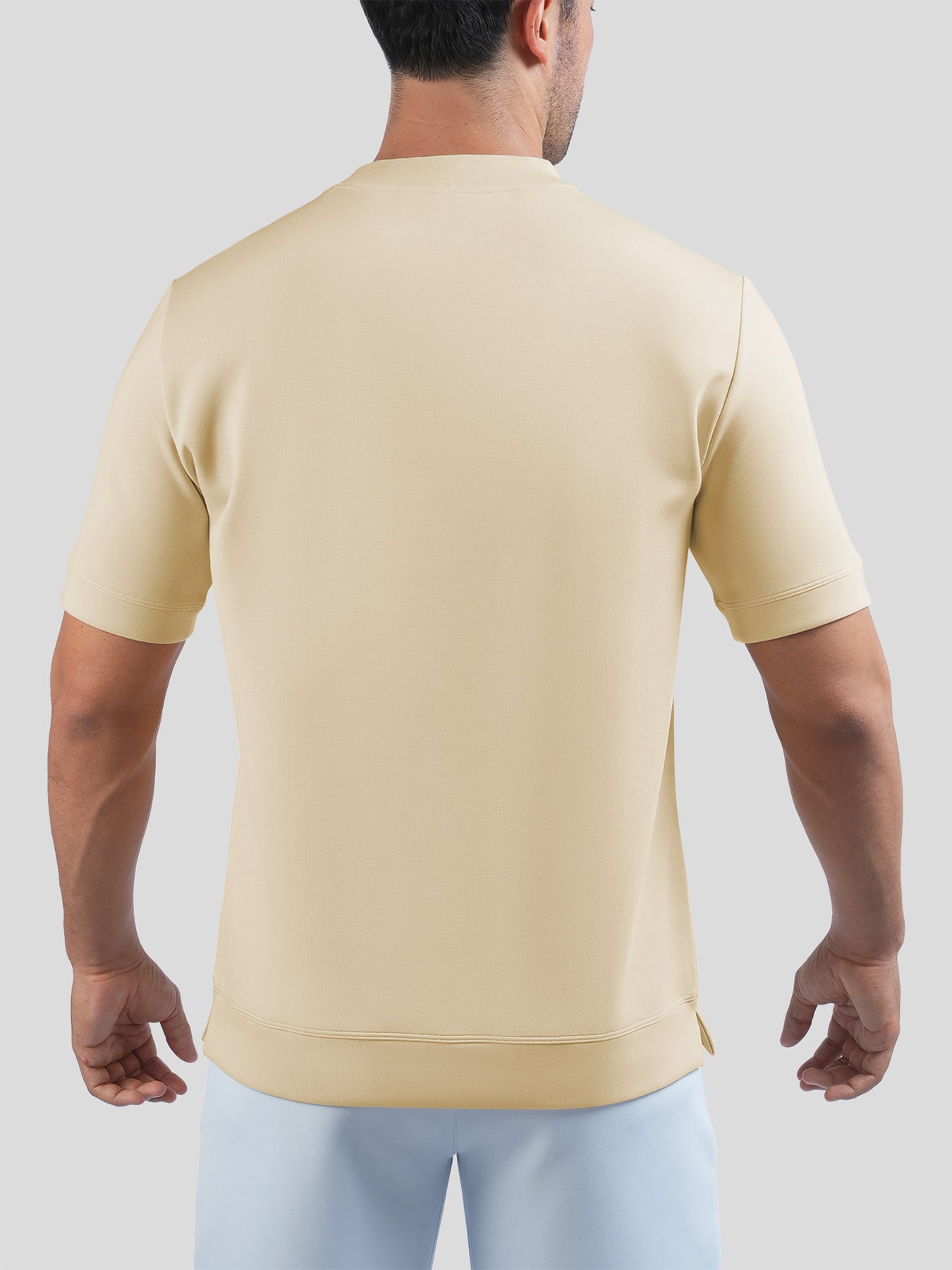 Modal Blend de manga corta Tee:de corte entallado