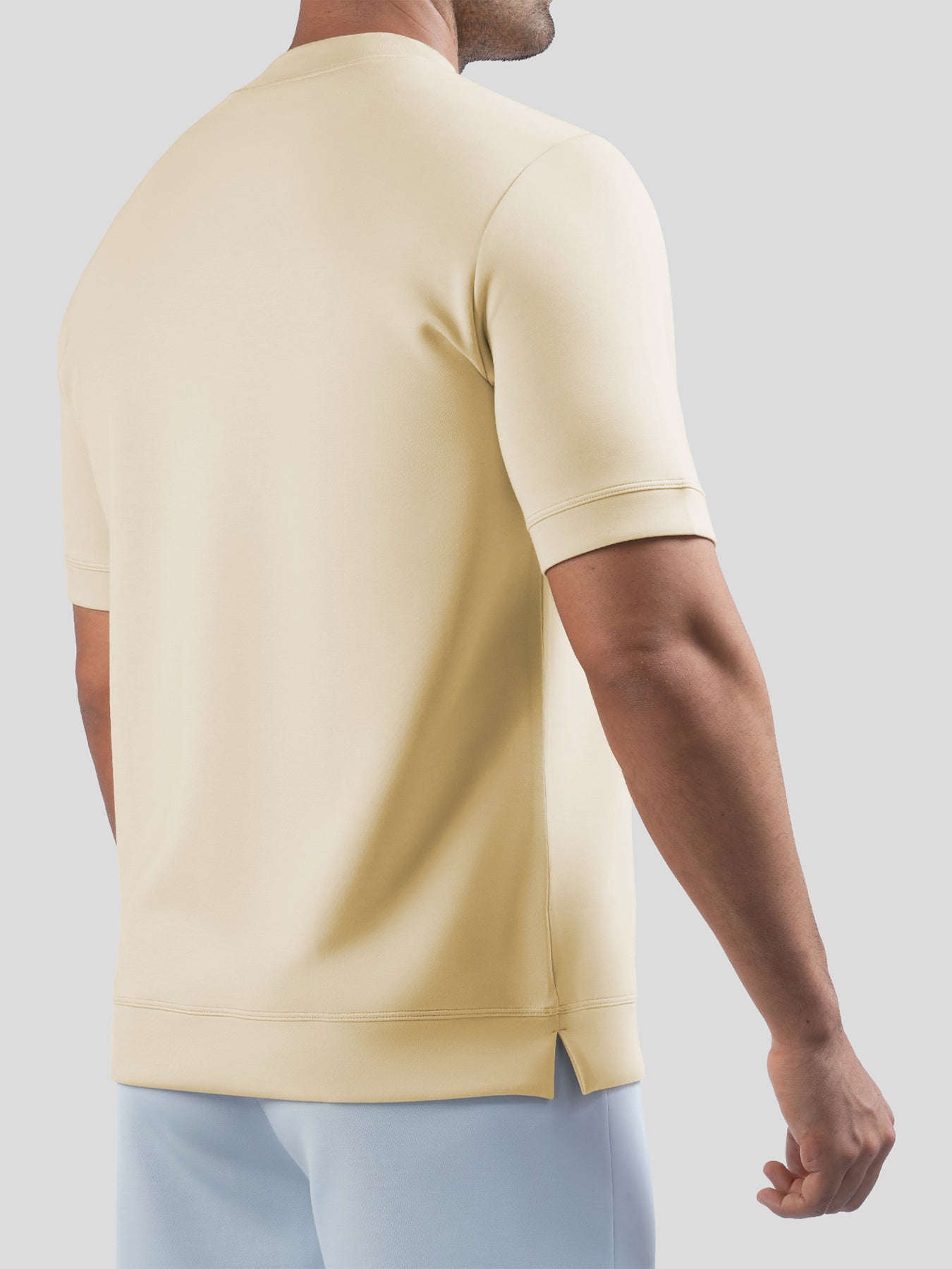 Modal Blend de manga corta Tee:de corte entallado