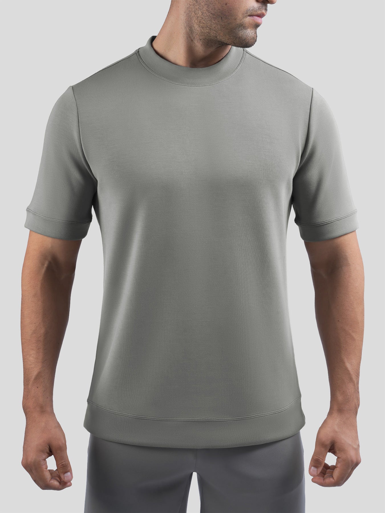Modal Blend de manga corta Tee:de corte entallado