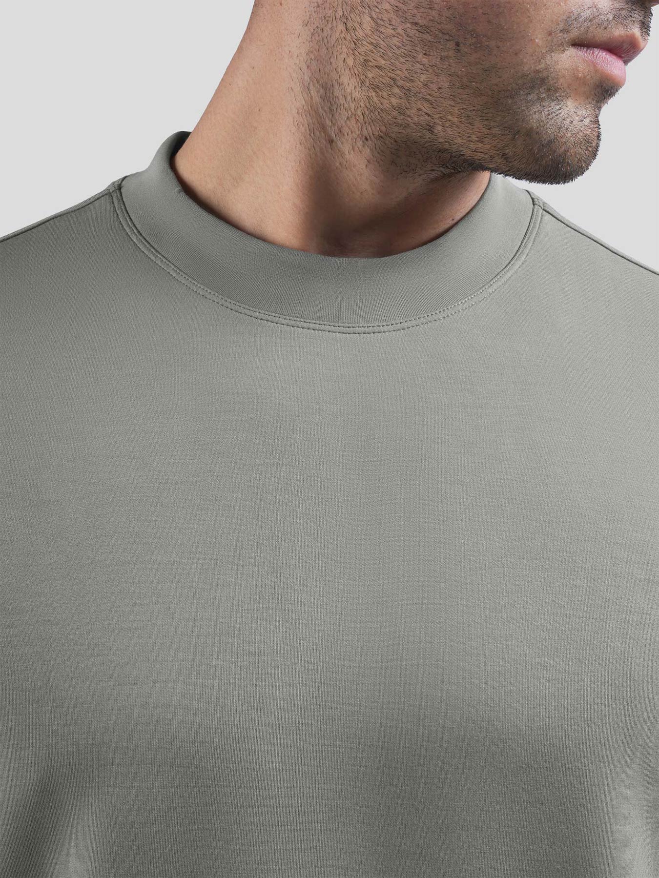Modal Blend de manga corta Tee:de corte entallado