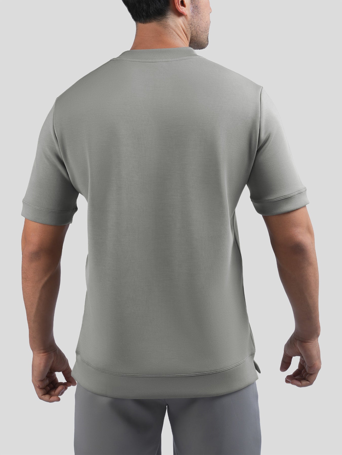 Modal Blend de manga corta Tee:de corte entallado