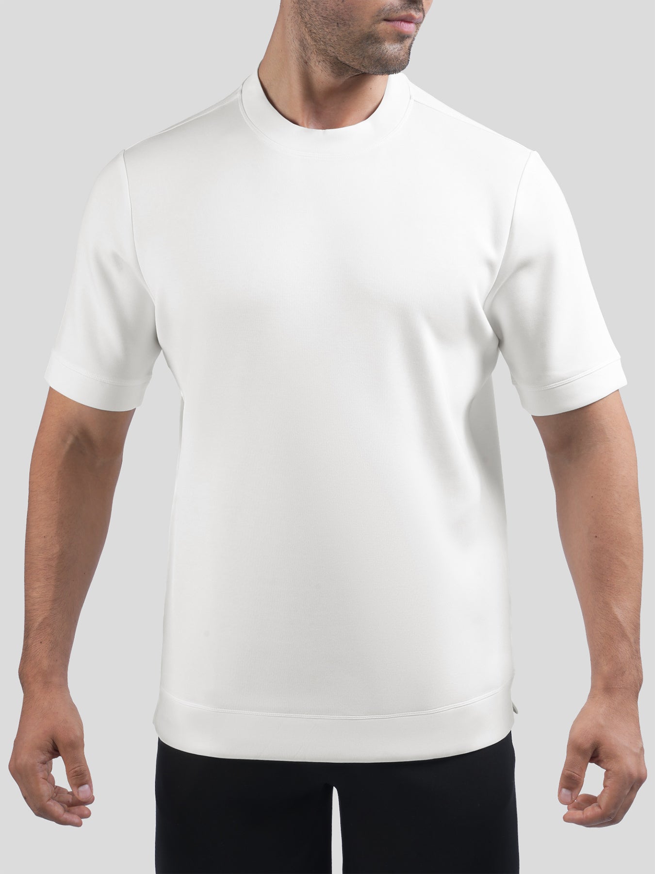 Modal Blend de manga corta Tee:de corte entallado