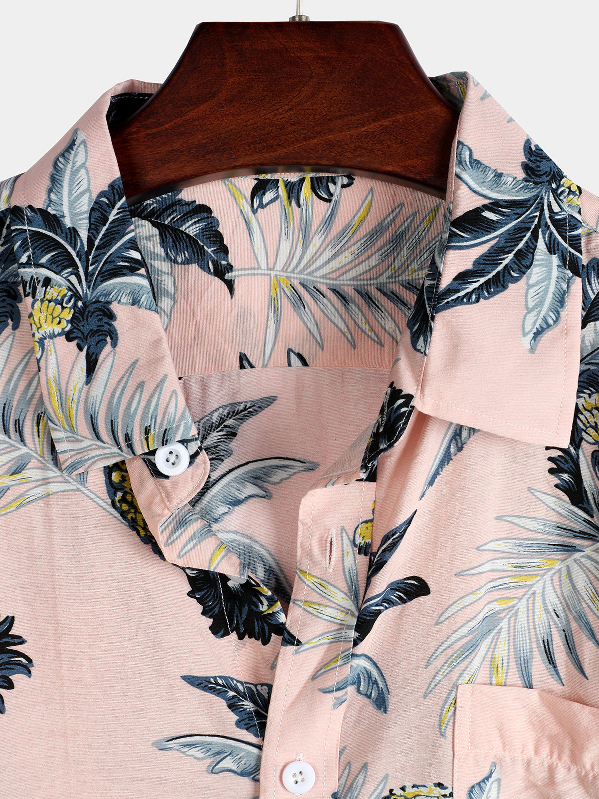 Holiday Pink Pineapple de manga corta Pockecamiseta para hombre