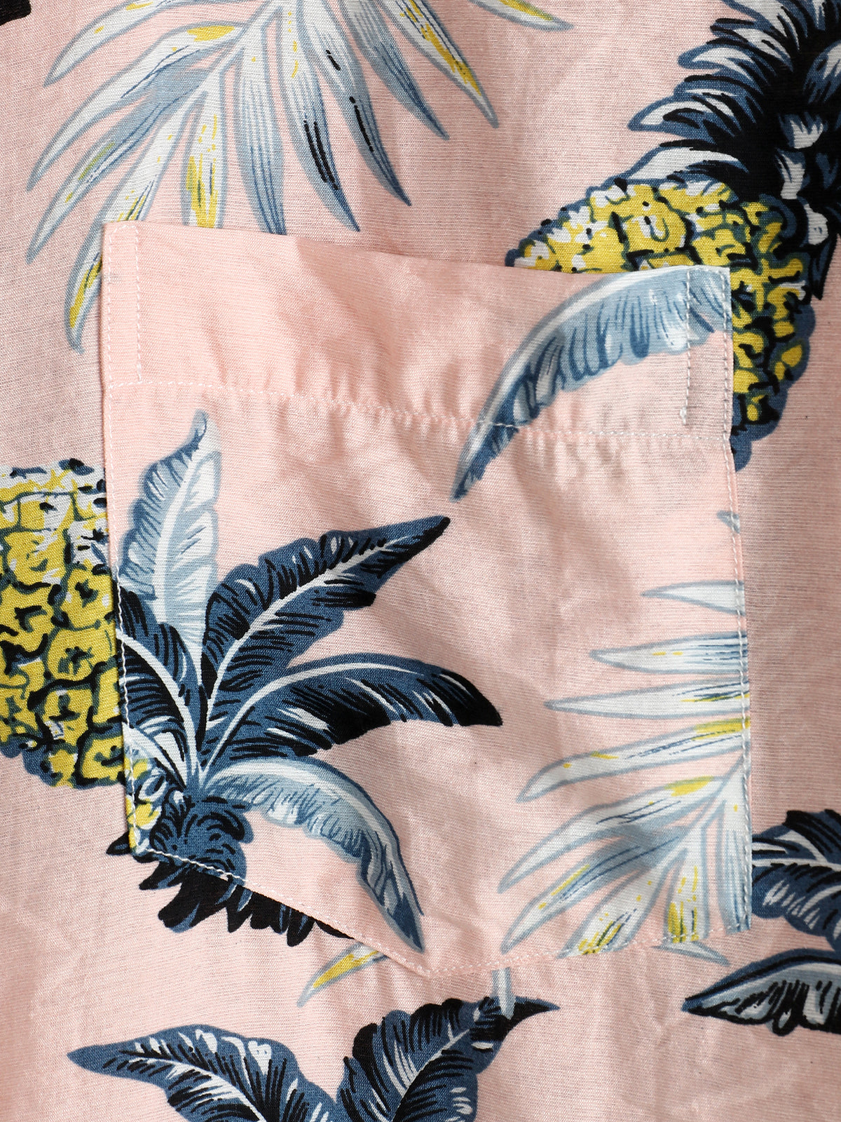 Holiday Pink Pineapple de manga corta Pockecamiseta para hombre