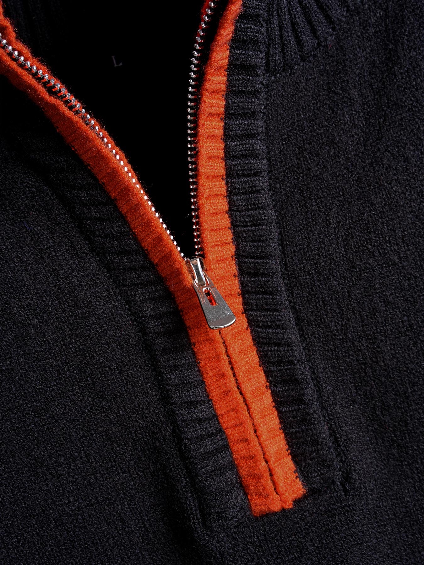 Gentletejido Half-Zip Contrast Color Sweater