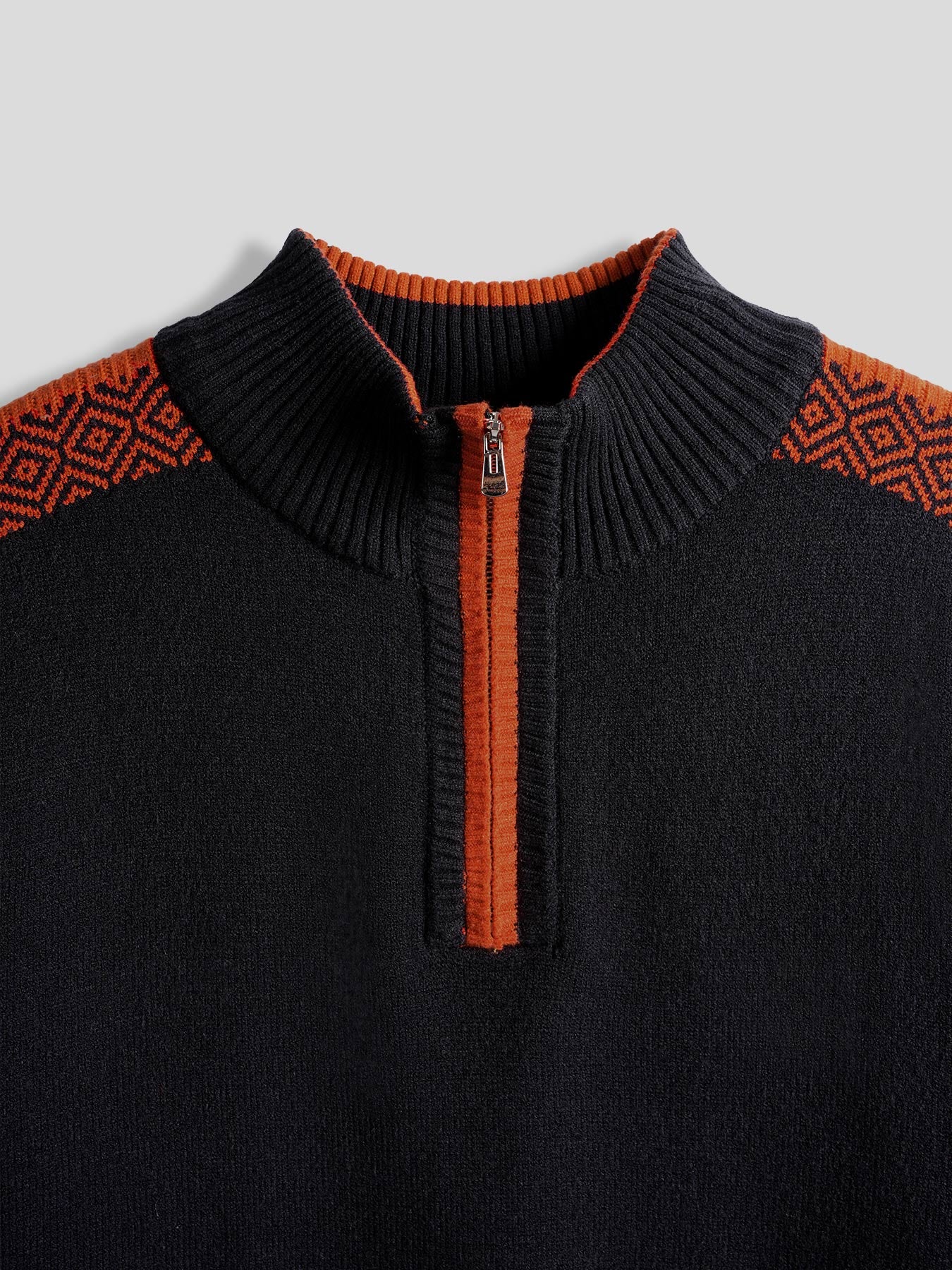 Gentletejido Half-Zip Contrast Color Sweater