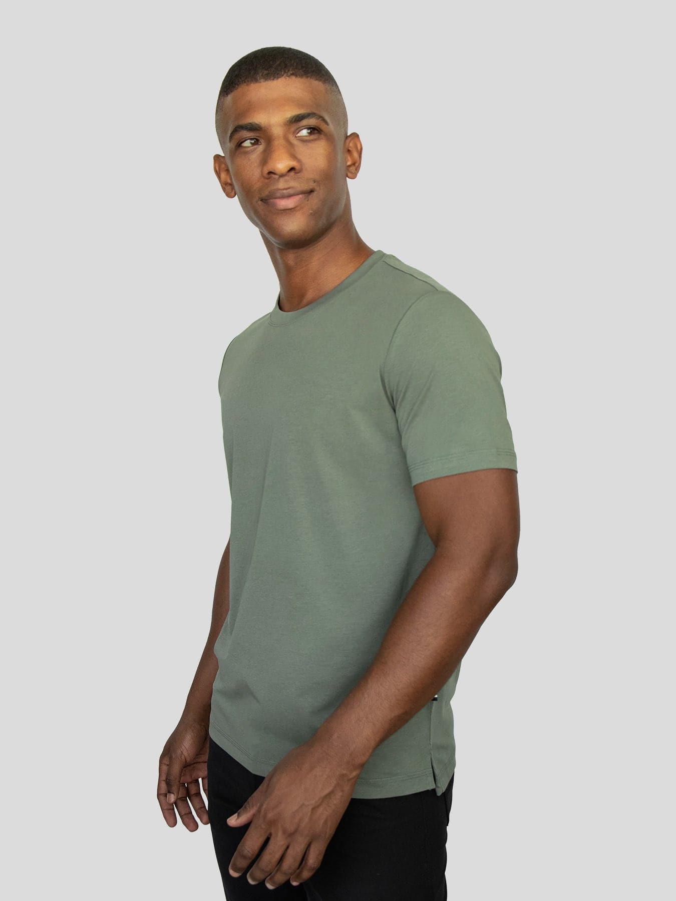 StayCool 2.0 de corte entallado Split-Hem Tee