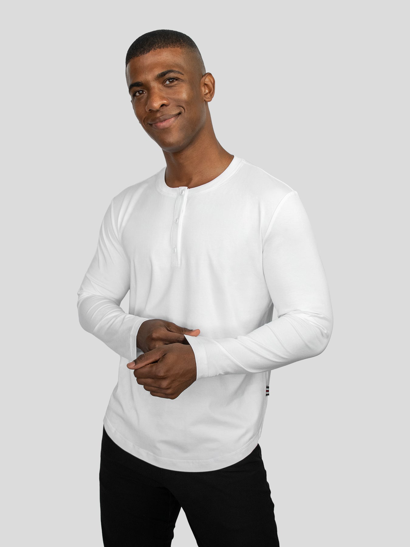StaySmooth de manga larga Henley Drop-Cut Tee