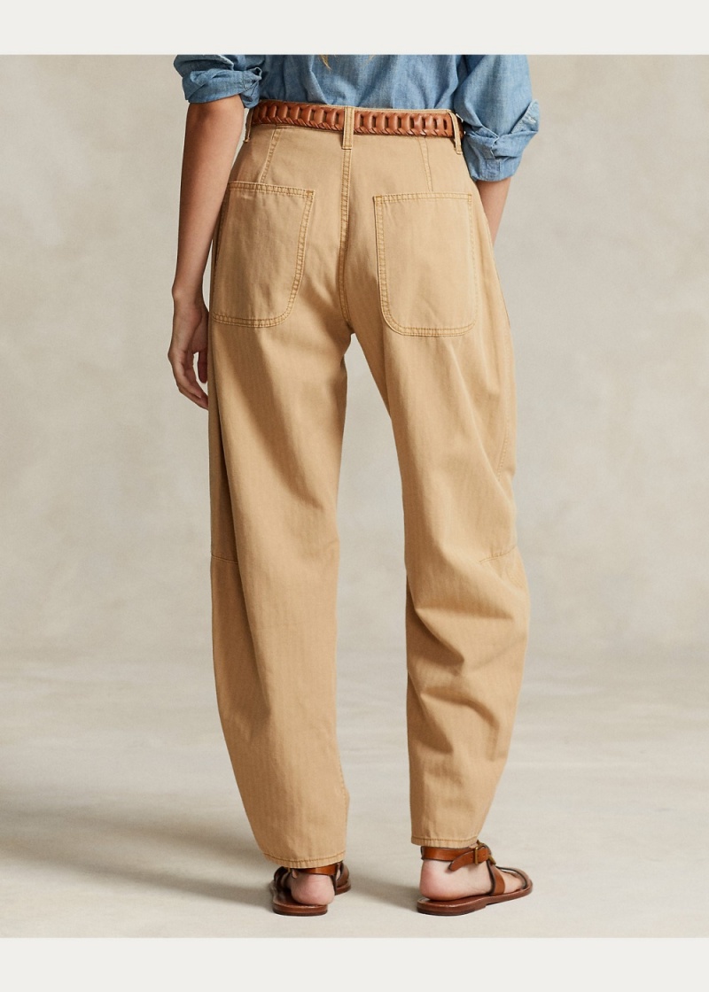 Pantalones Twill Curved Tapered Pant Mujer Kaki | PNAC08152 - vista 3