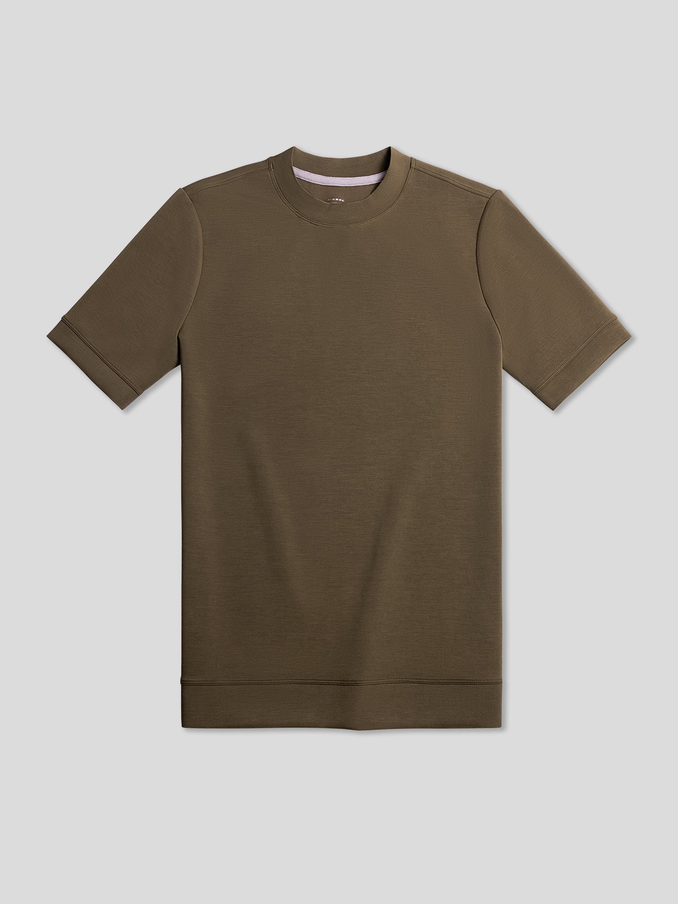 Modal Blend de manga corta Tee:de corte entallado