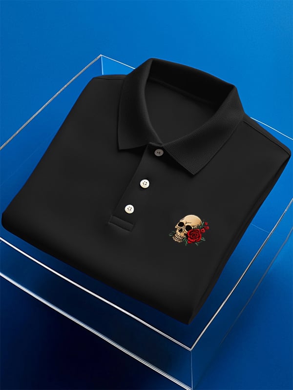 Camisa polo ejecutivo de color sólido Skull estampado de manga corta para hombre