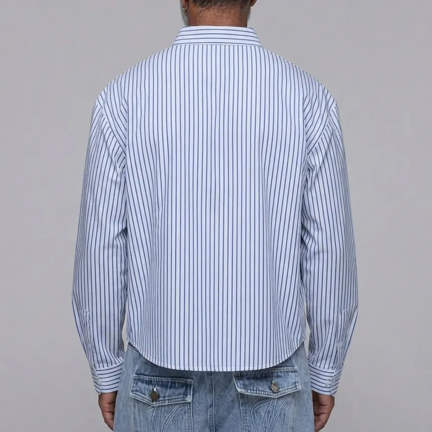 Camisa clásico a rayas estampado Chest Pocket con botones de manga larga para hombre