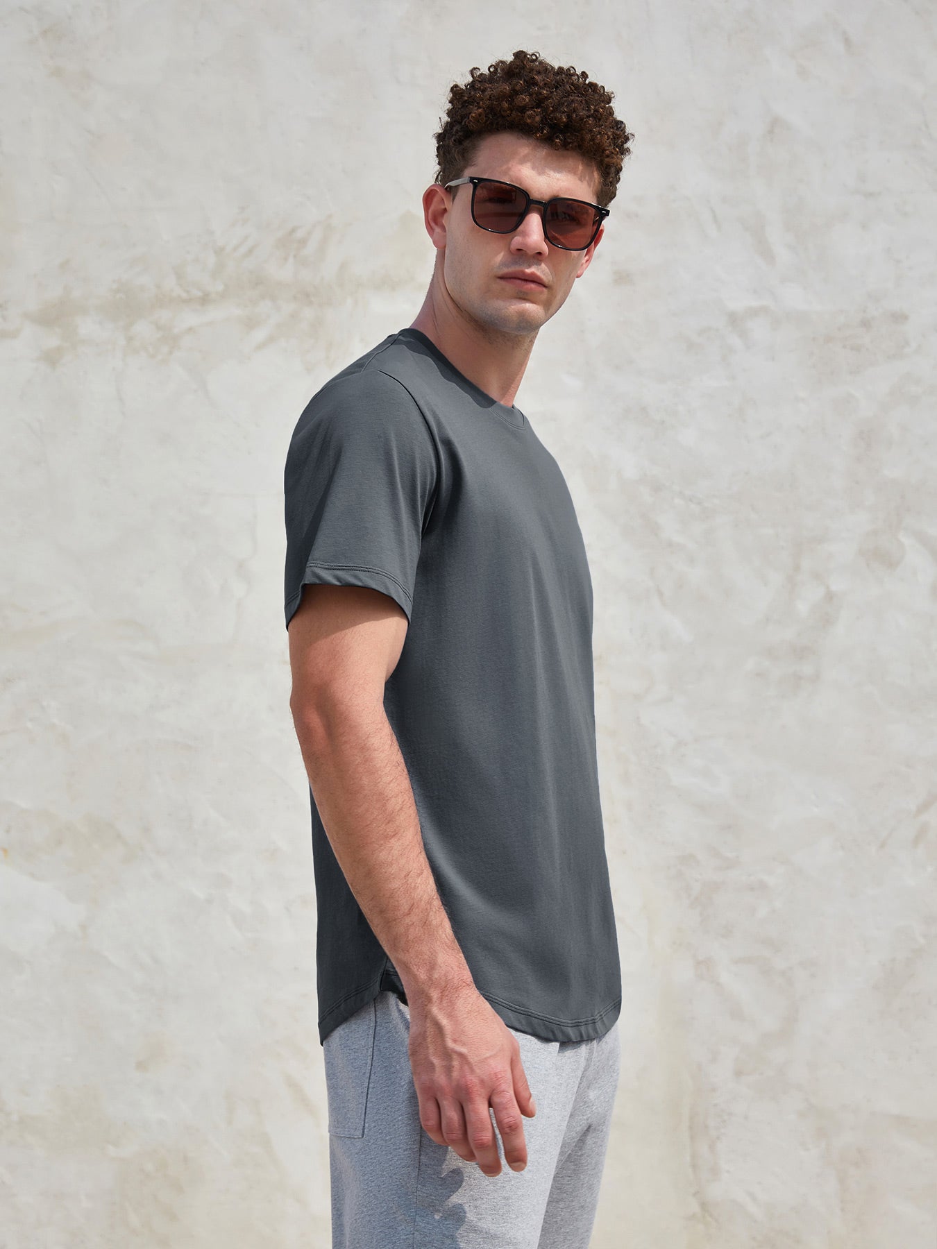 StayCool 2.0 Curve-Hem Tee: clásico Fit