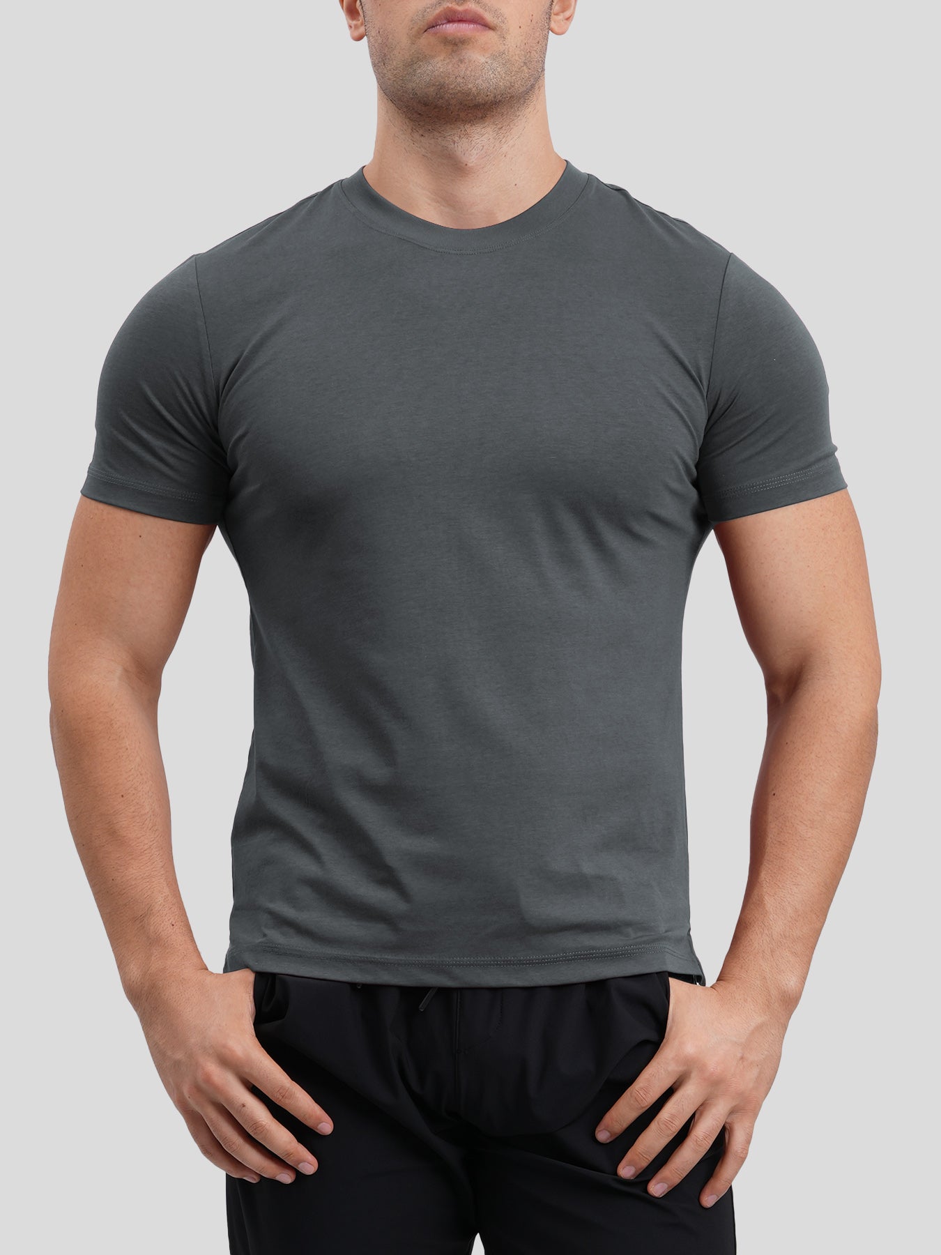 StayCool 2.0 de corte entallado Split-Hem Tee