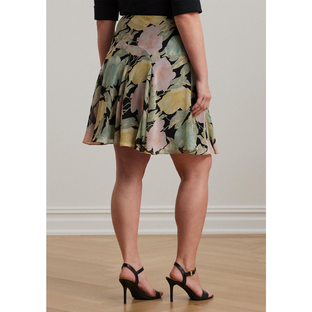 Plus Size Floral Crinkle Georgette Skirt - 2