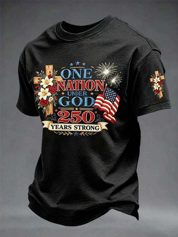 Camiseta America 250 Years Strong One Nation Under God estampado para hombre