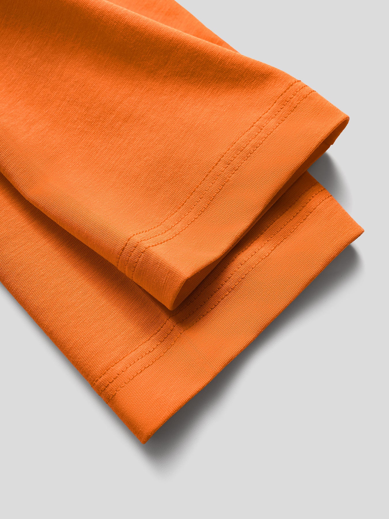 StaySmooth de corte entallado de manga larga Curve Hem Tee: 2024 New Colors