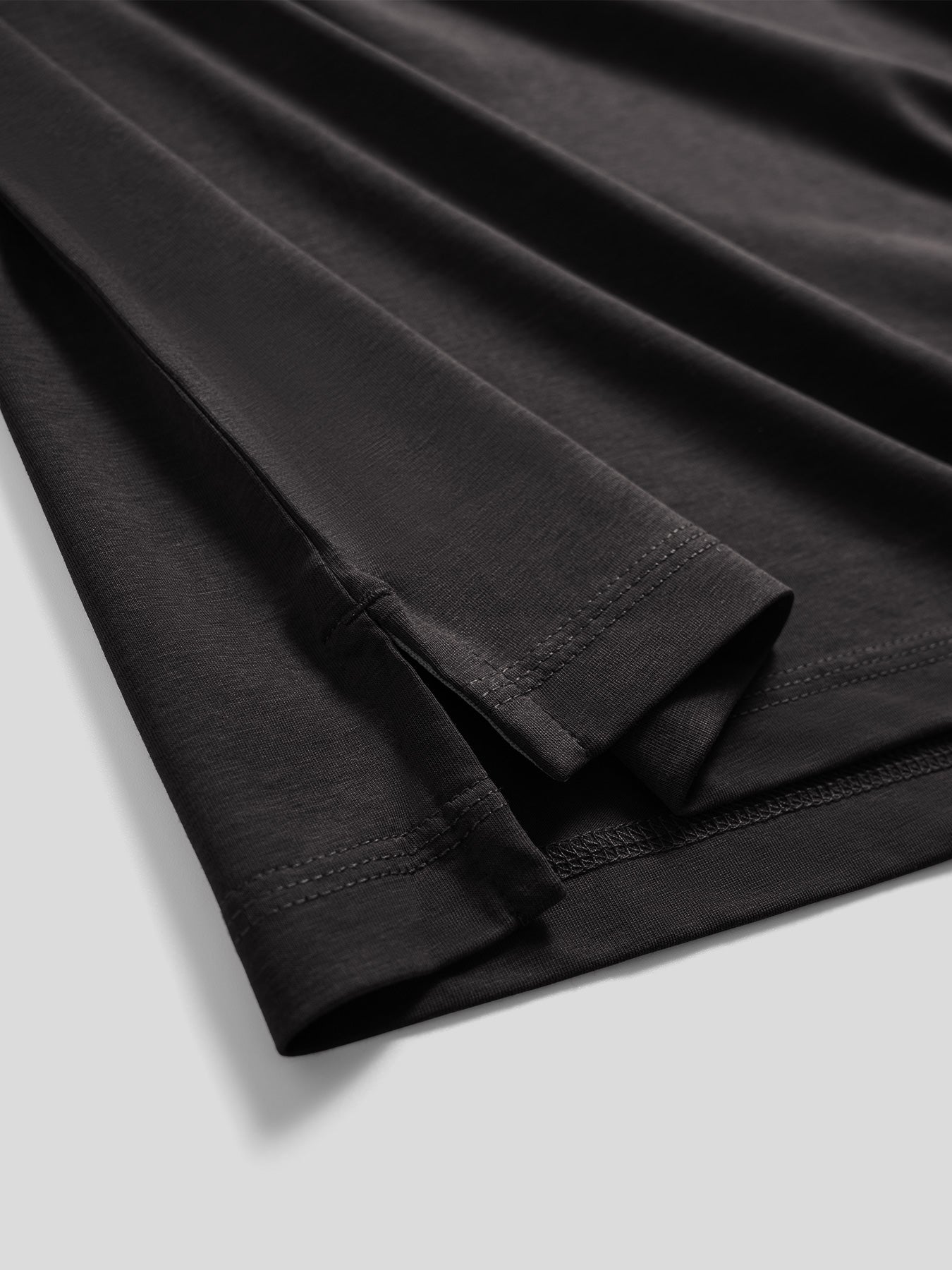 StayCool 2.0 de corte entallado Split-Hem Tee