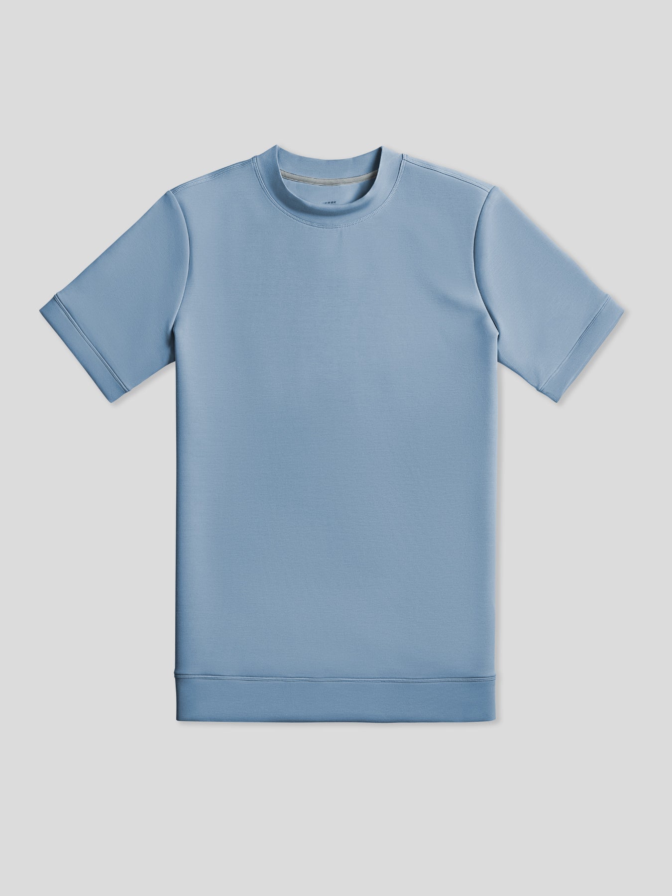Modal Blend de manga corta Tee:de corte entallado