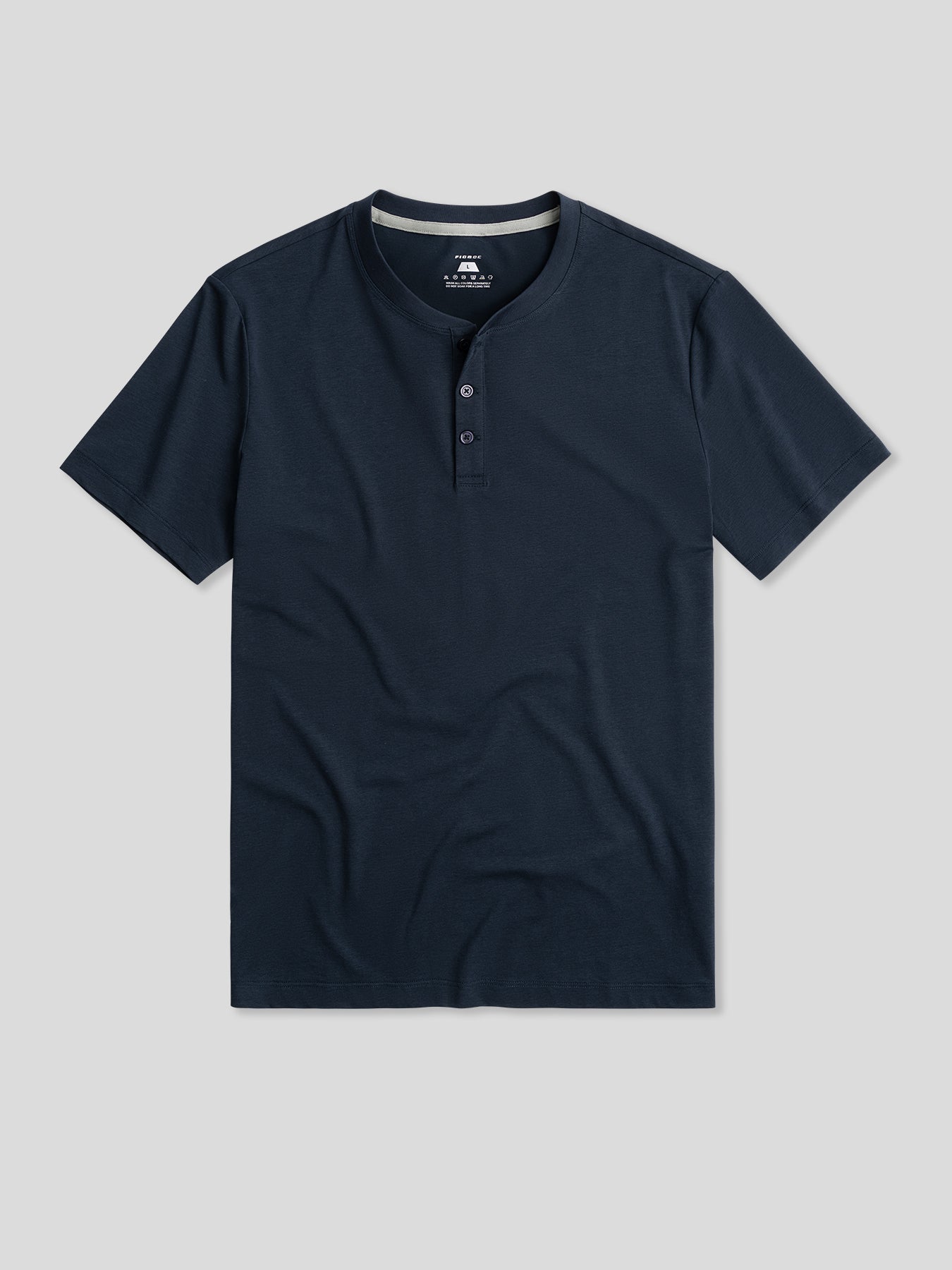 Camisa StayCool 2.0 de corte entallado Henley