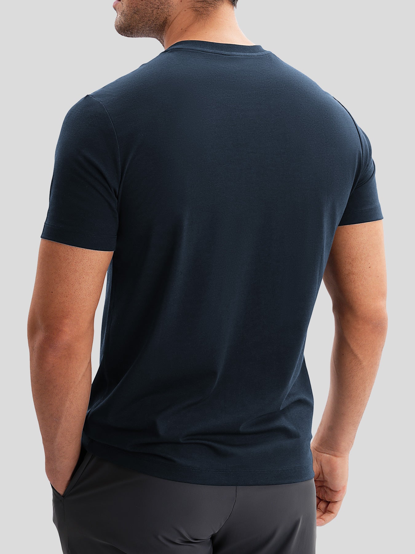 Camisa StayCool 2.0 de corte entallado Henley