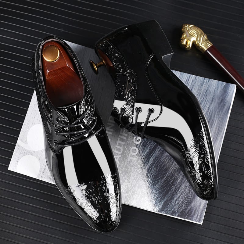 Zapatos ejecutivo formal casual Pointed Toe Carved Slip-on Patant Faux cuero para hombre
