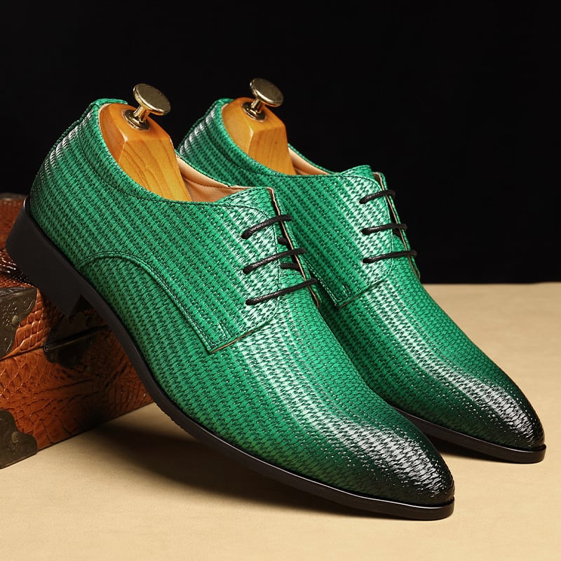 Zapatos de moda Embossed Pointed Toe Faux cuero para hombre