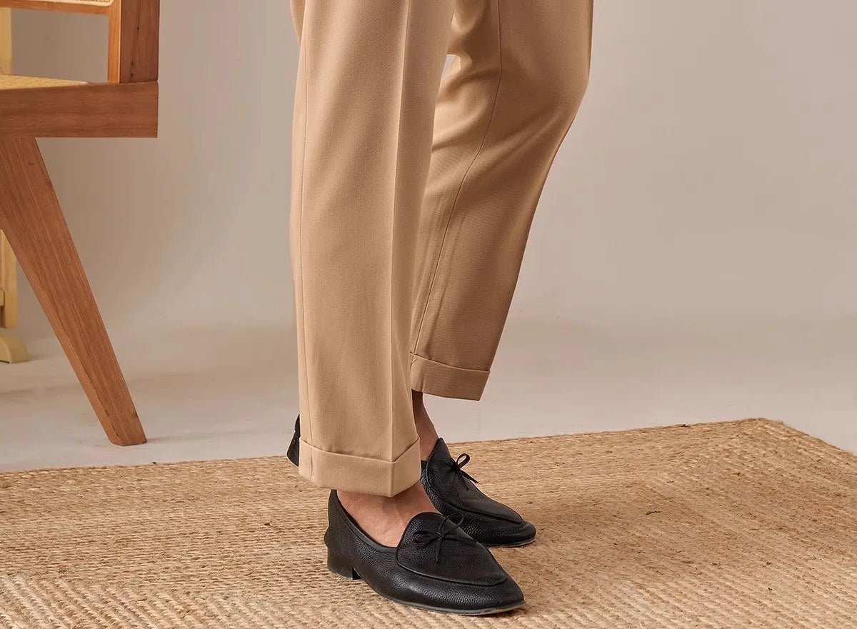 Pantalón casual con botones straight fit elegant