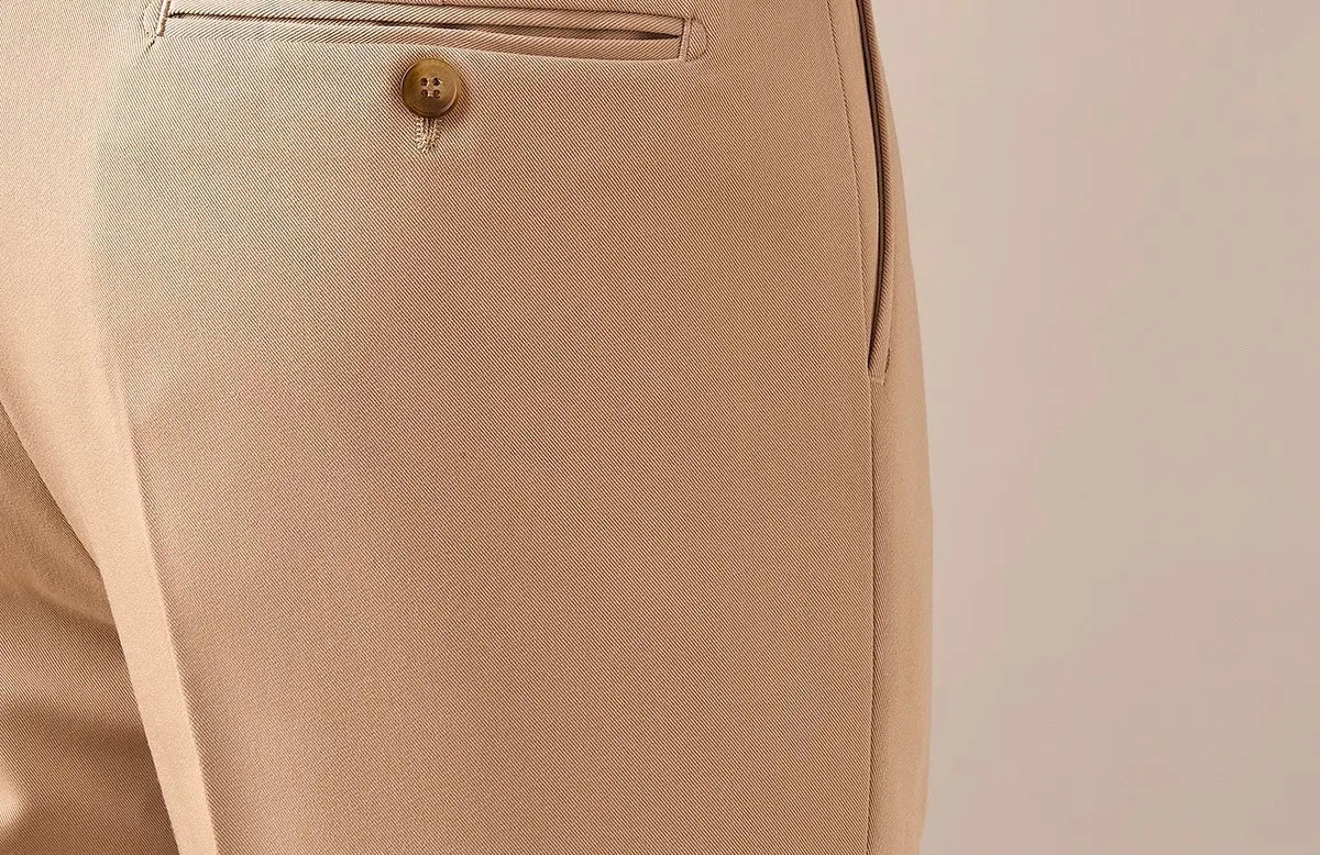 Pantalón casual con botones straight fit elegant