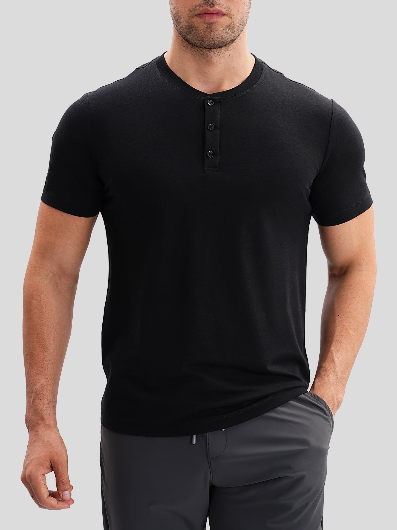 Camisa StayCool 2.0 de corte entallado Henley