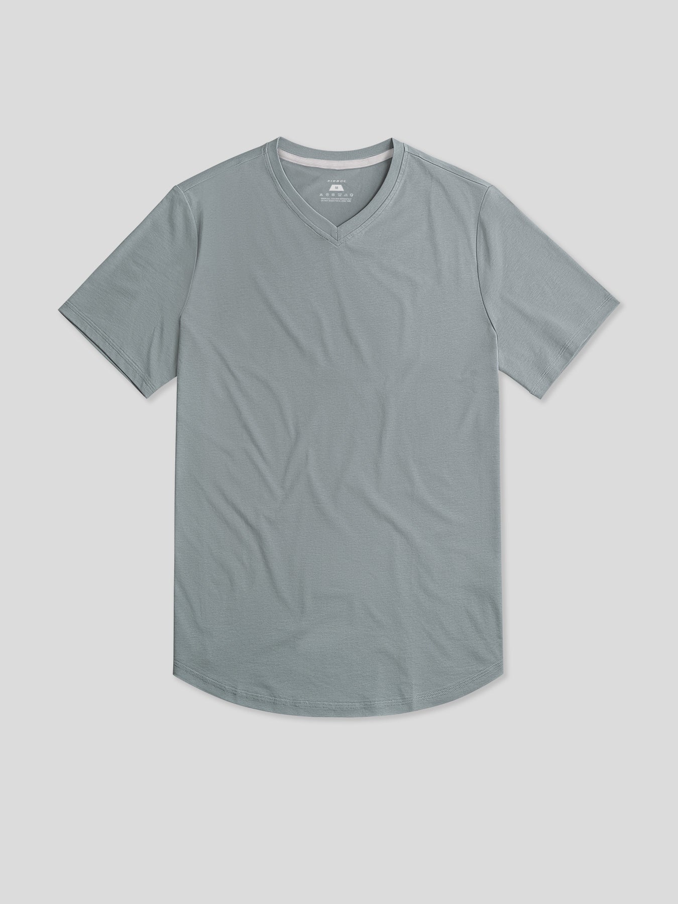 StayCool 2.0 V-neck Curve-Hem Tee: de corte entallado