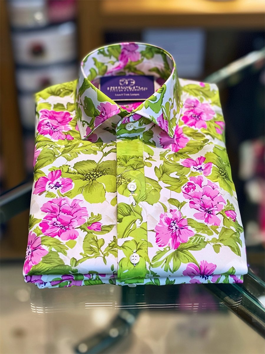 Camisa satén Luxe hawaiano estampado de manga corta Button para hombre