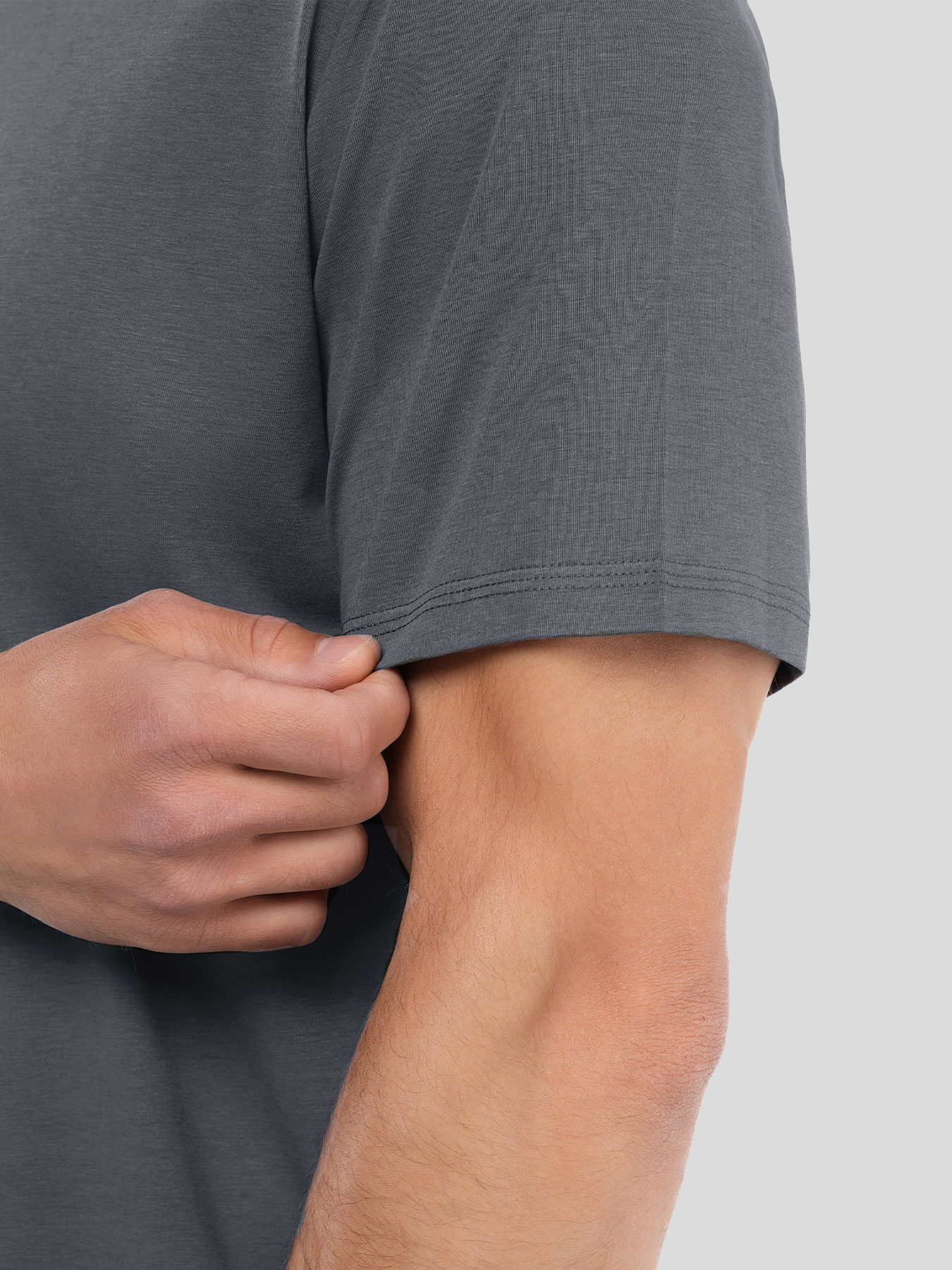 StayCool 2.0 V-neck Curve-Hem Tee: clásico Fit