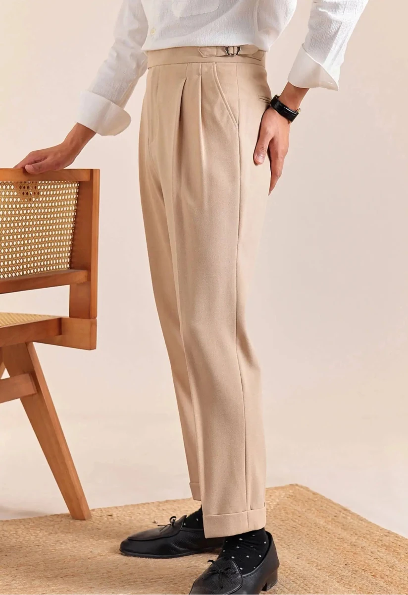 Double-pleat neapolitan trousers