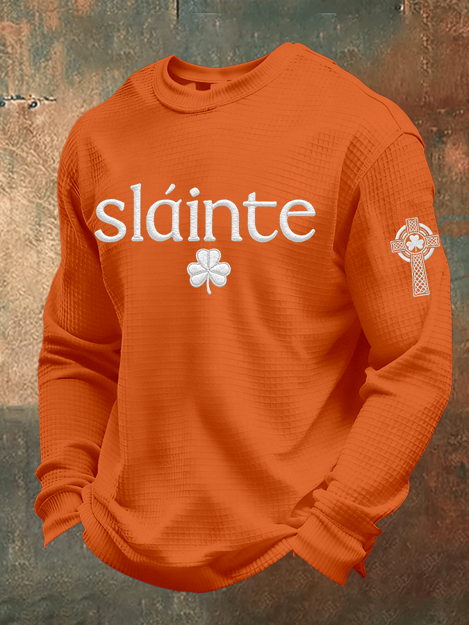 Camiseta St. Patrick's Day estampado Waffle Gown de manga larga para hombre