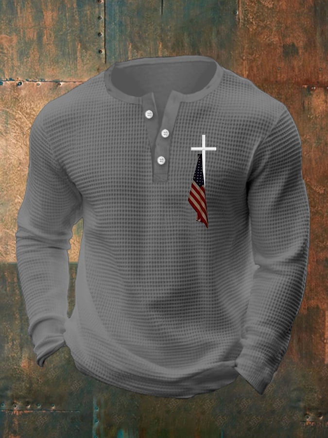 Camisa Flag Cross estampado Henley cuello para hombre