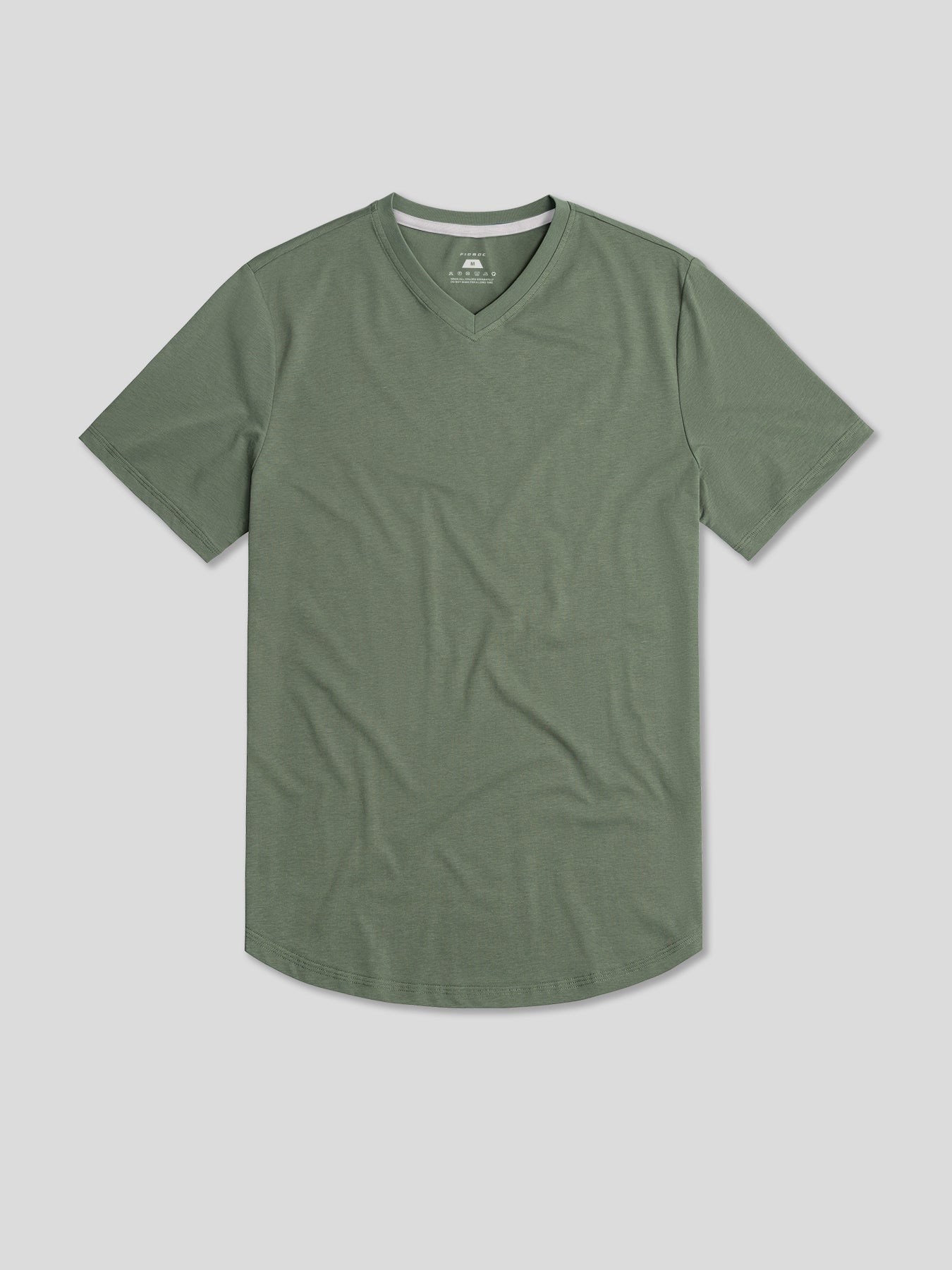 StayCool 2.0 V-neck Curve-Hem Tee: de corte entallado