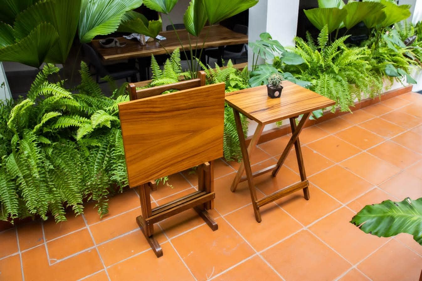 Hogare Mesas Plegables De Servicio con Base, Mesa, Mesa Auxiliar, Mesita, Juego de Parota (Chocolate)