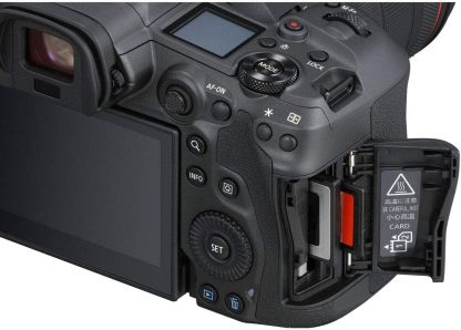 Canon EOS R5 Kit con Lente RF 24-105mm f/4 L IS USM