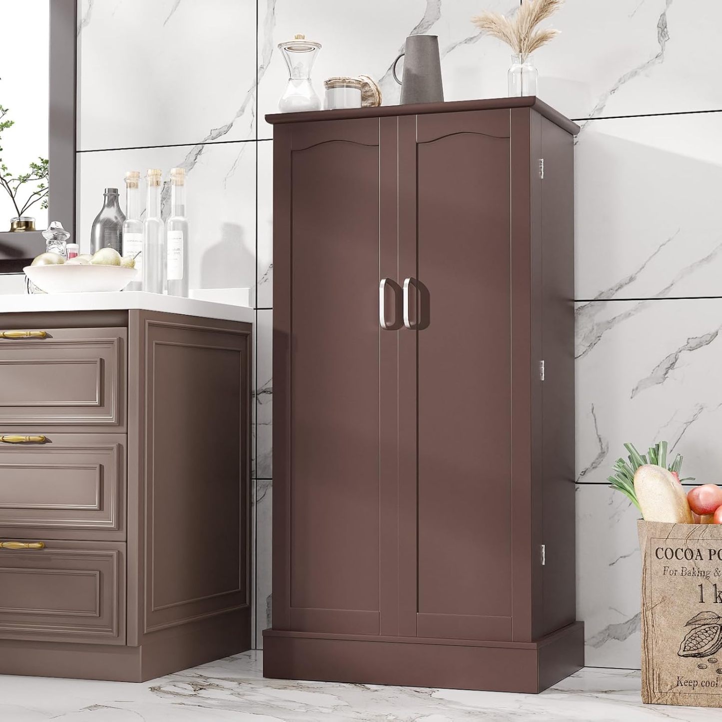 kepptory - clóset de despensa de 47 pulgadas, clóset de almacenamiento de despensa de cocina con puertas y estantes ajustables, aparador no empotrado café para sala de estar y comedor, resistente y