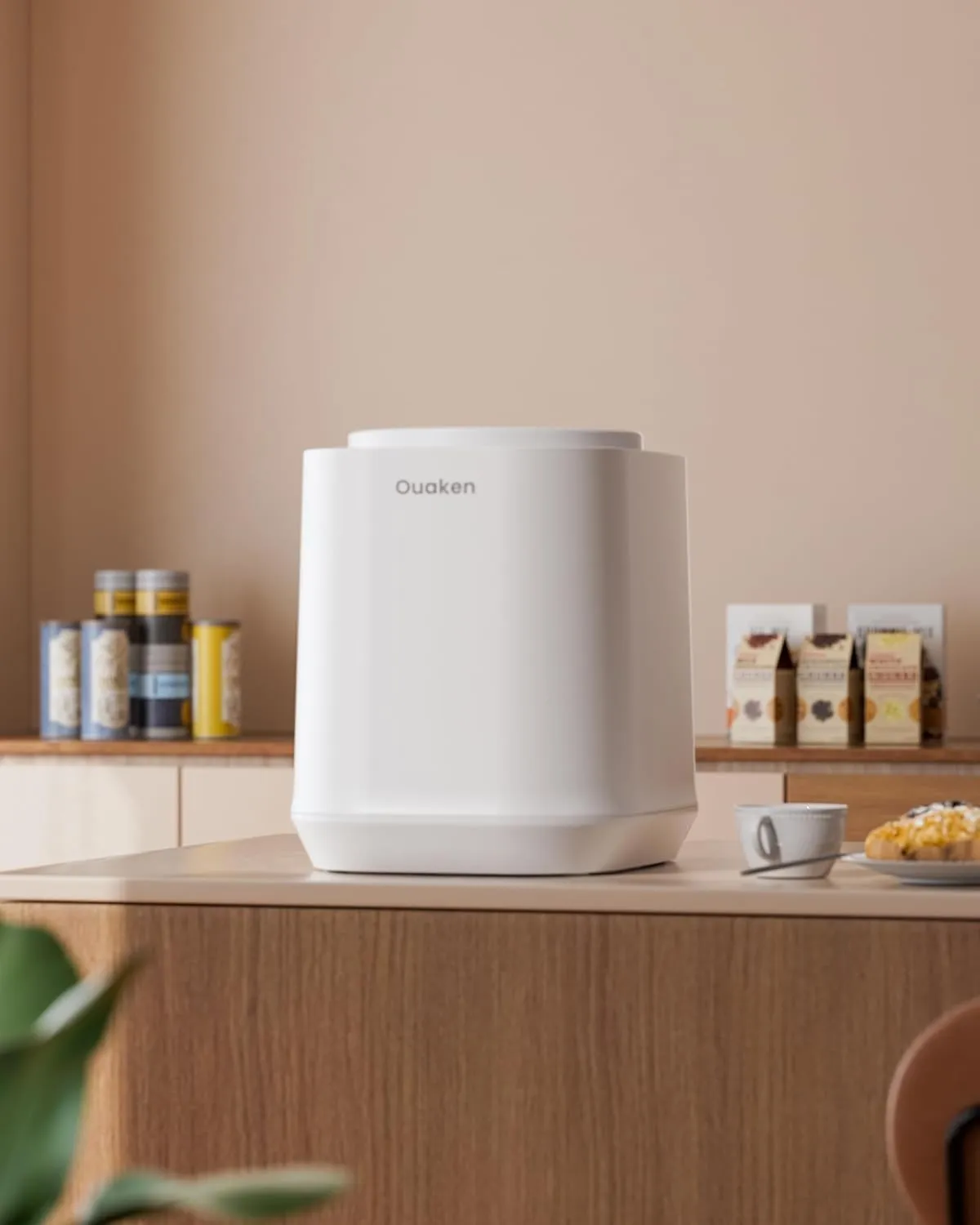 COMPOSTER✨Flash sale Now✨-ONLY ＄39
