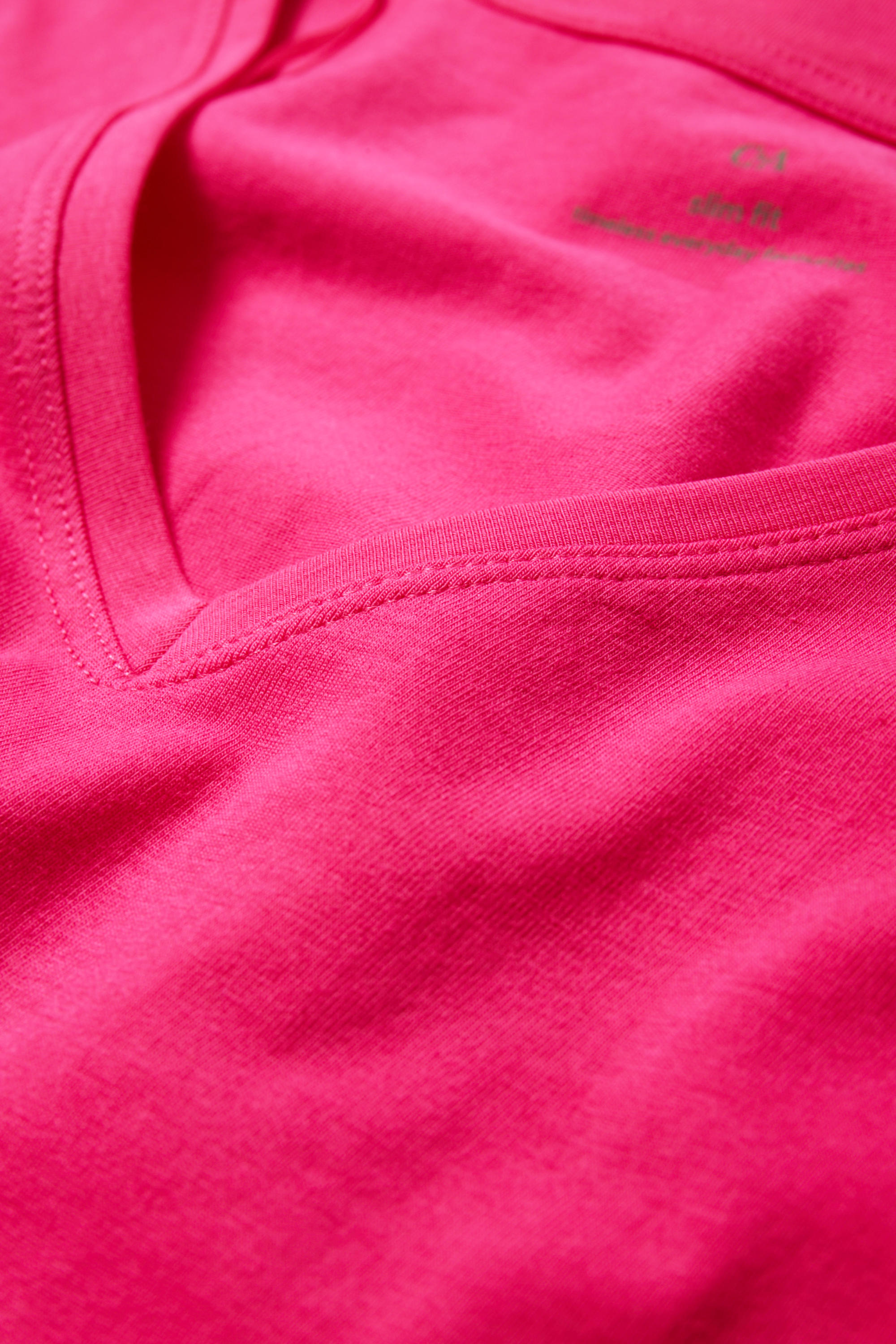 V-neck T-shirt - slim fit pink