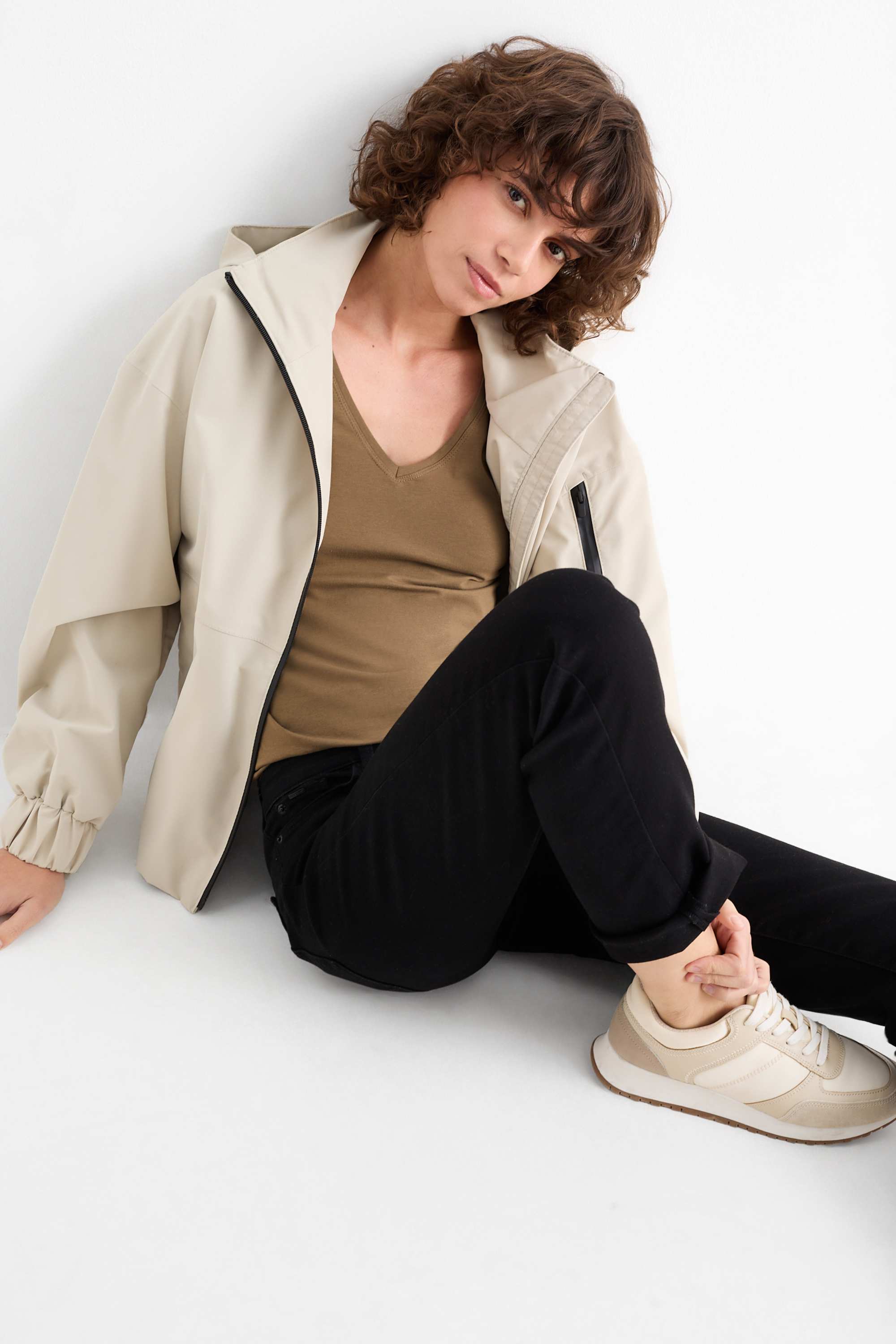 V-neck T-shirt - slim fit khaki
