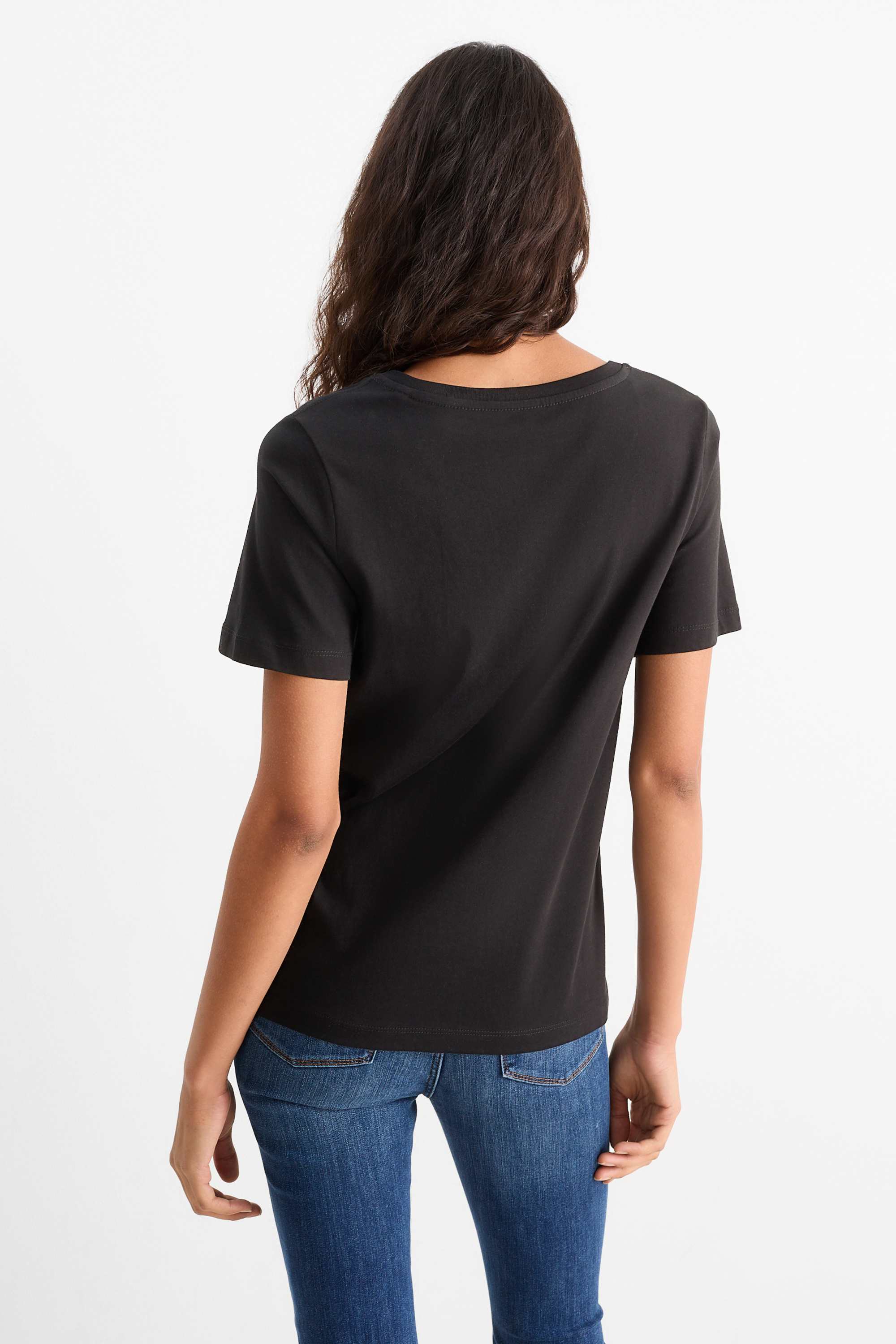 V-neck T-shirt - regular fit black