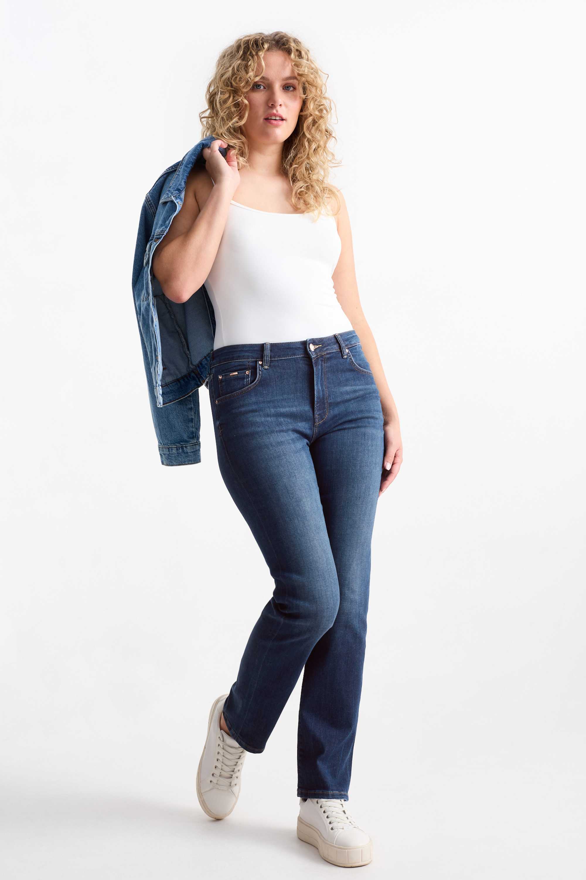Straight jeans - mid-rise waist - LYCRA® blue denim