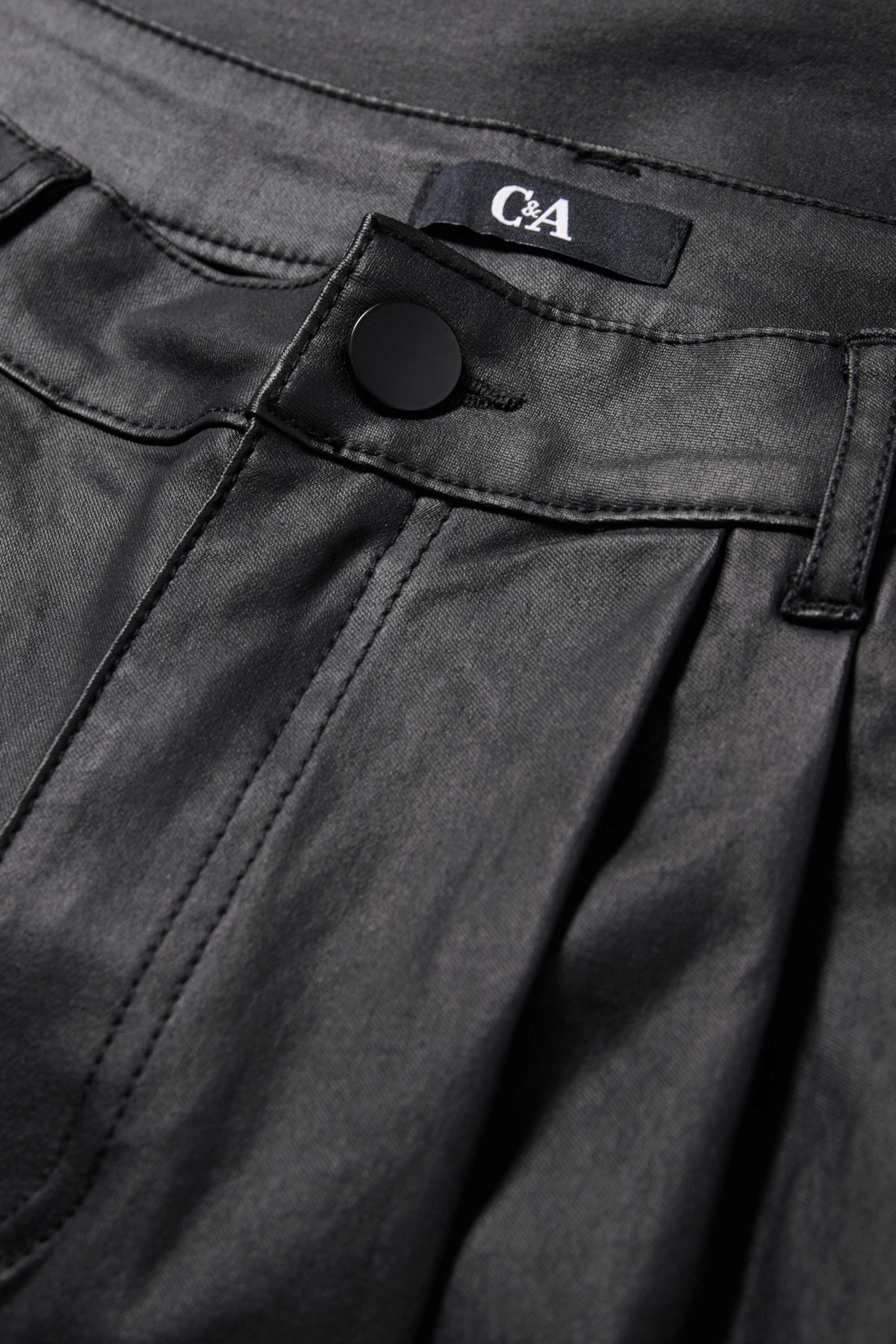 Cloth trousers - high waist - tapered fit black