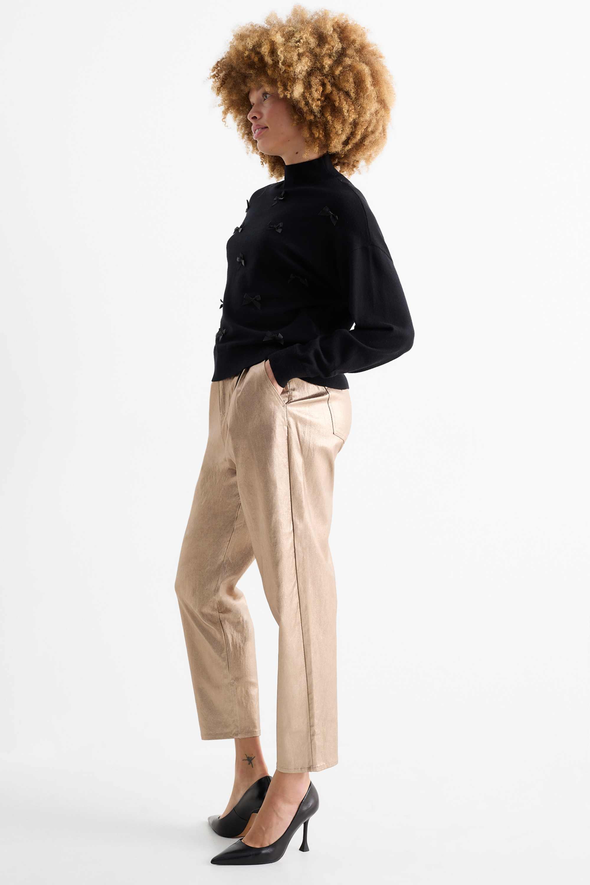 Cloth trousers - high waist - tapered fit gold